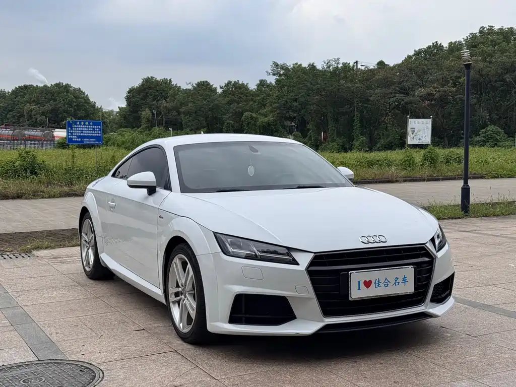 Audi TT — миниатюра 3