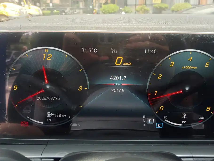 Mercedes-Benz GLE (Import) — миниатюра 14