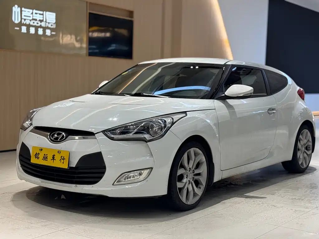 Hyundai Veloster 2012