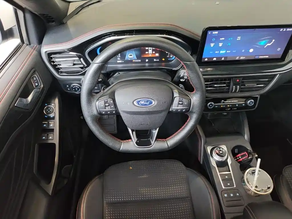 Ford Focus — миниатюра 15