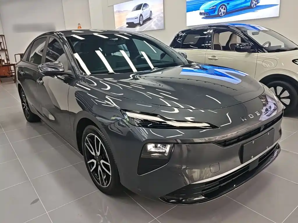 Roewe D6 — миниатюра 4