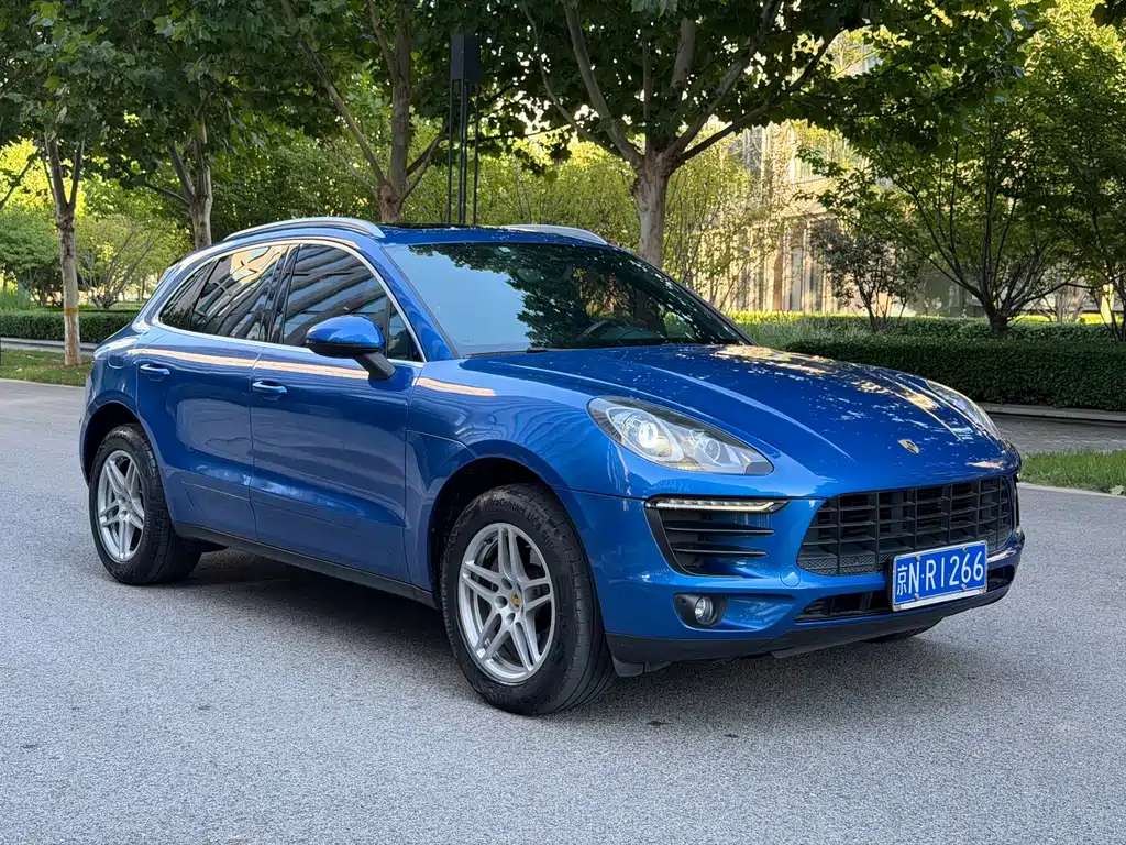 Porsche Macan — миниатюра 3