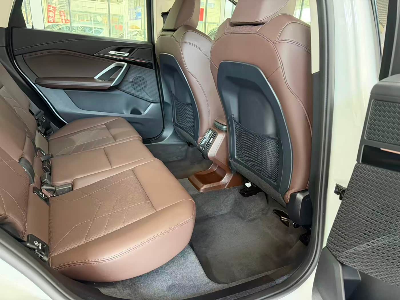 BMW X1 1.5 л 2023 г. Белый, пробег 40000 км