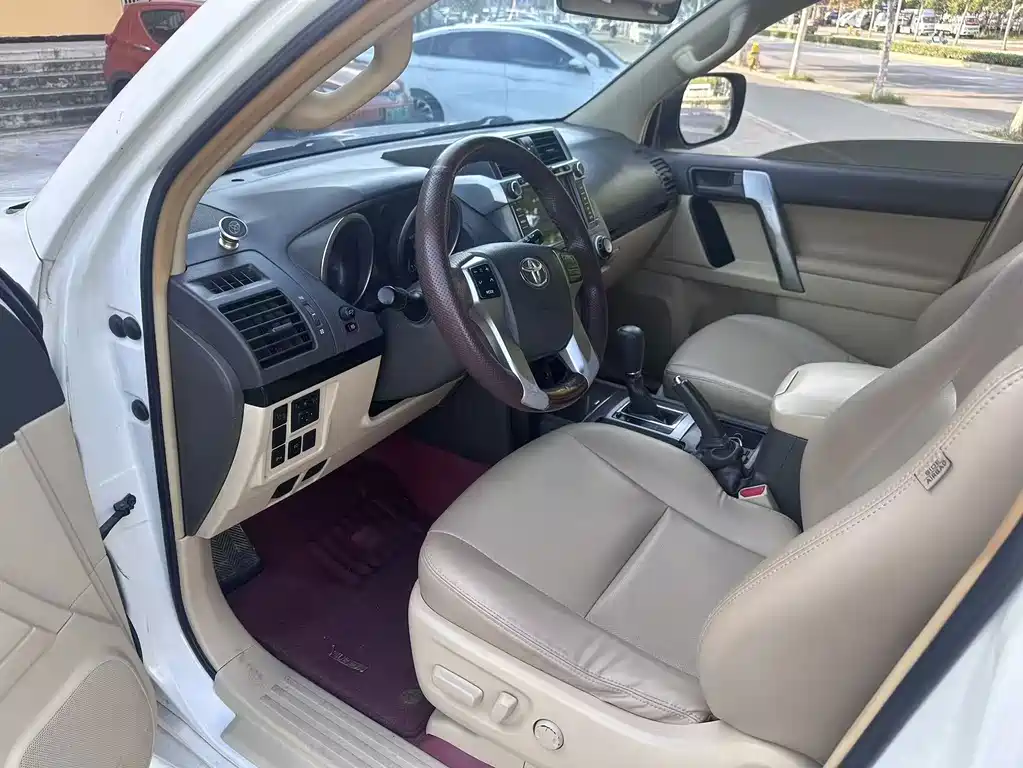Toyota Prado (Import) — миниатюра 4