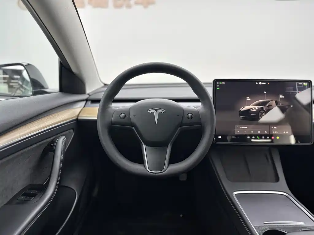 Tesla Model 3 — фотографии объявления, Фото 11