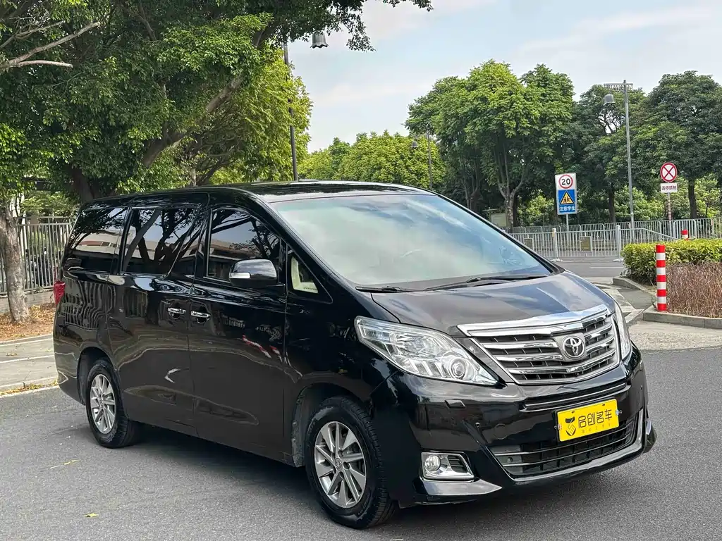 Toyota Alphard 2012 3.5L Luxury