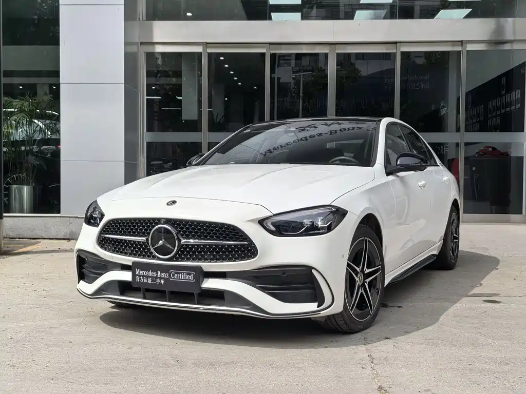 Mercedes-Benz C-Class 2024