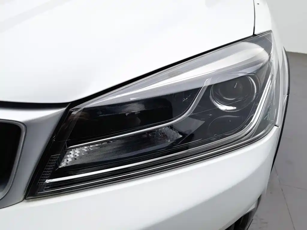 Geely Vision S1 — миниатюра 7