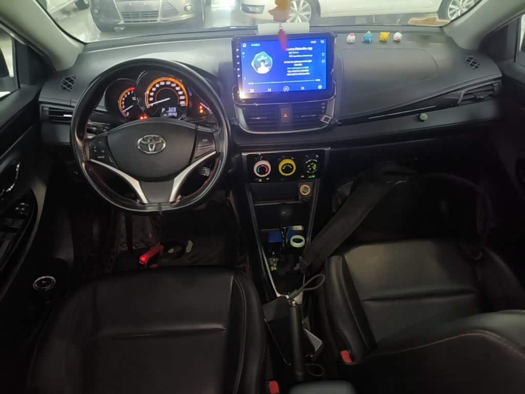 Toyota YARiS L Zhi Xuan 1.5 л 2023 г. Белый, пробег 28500 км