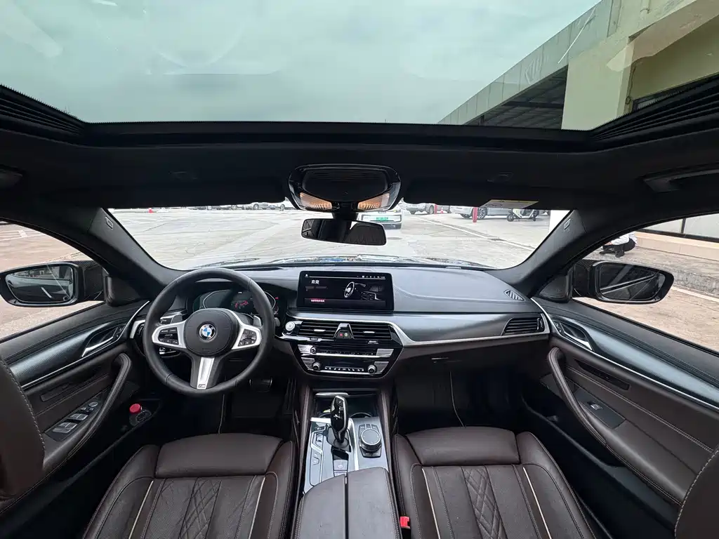 BMW 5 Series (Import) — миниатюра 14
