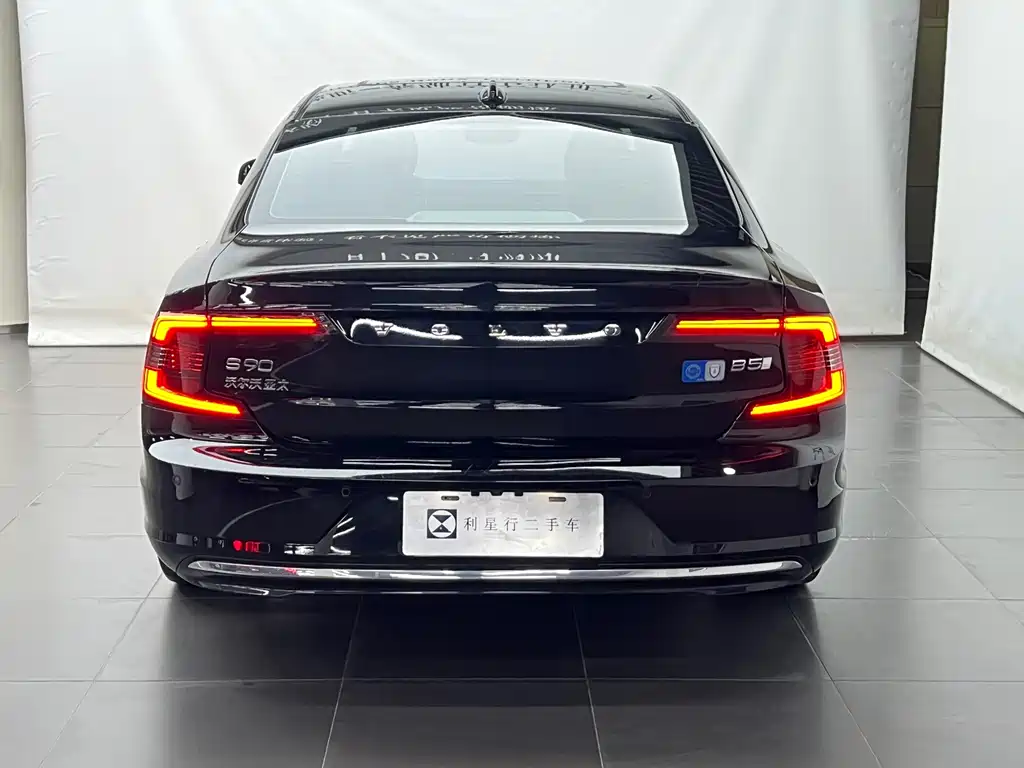 Volvo S90 — миниатюра 4