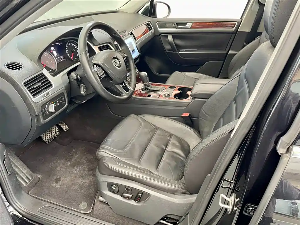 Volkswagen Touareg 2011 3.0TSI