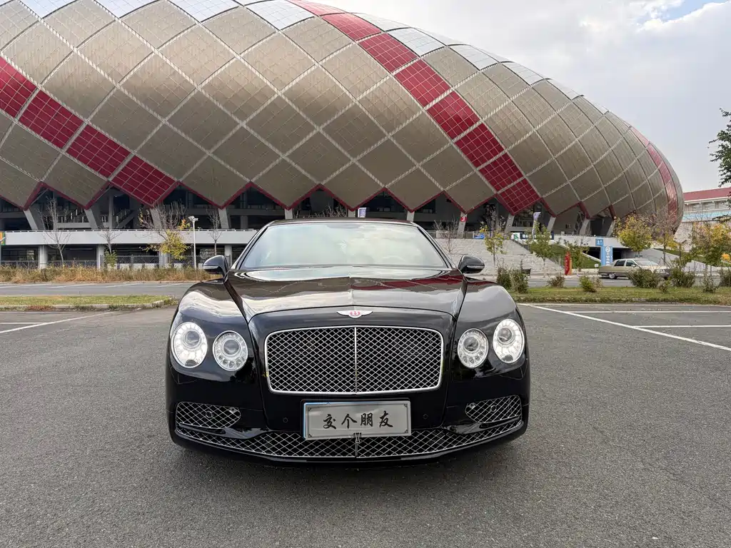 Bentley Flying Spur — миниатюра 10