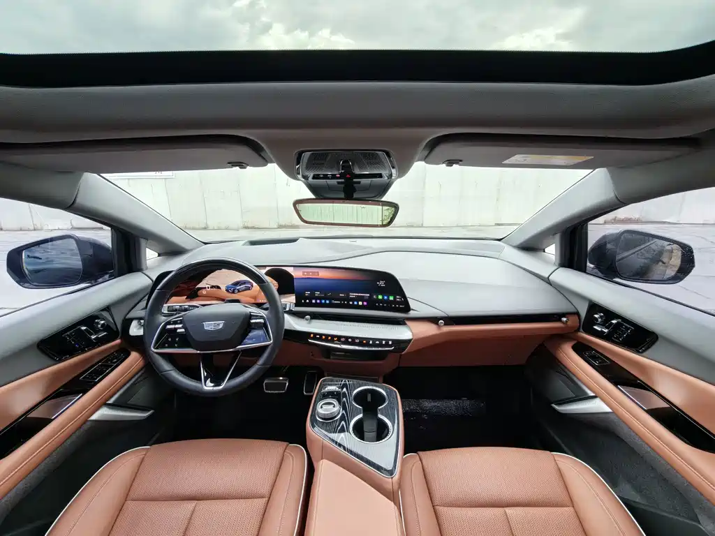 Cadillac IQ — миниатюра 6