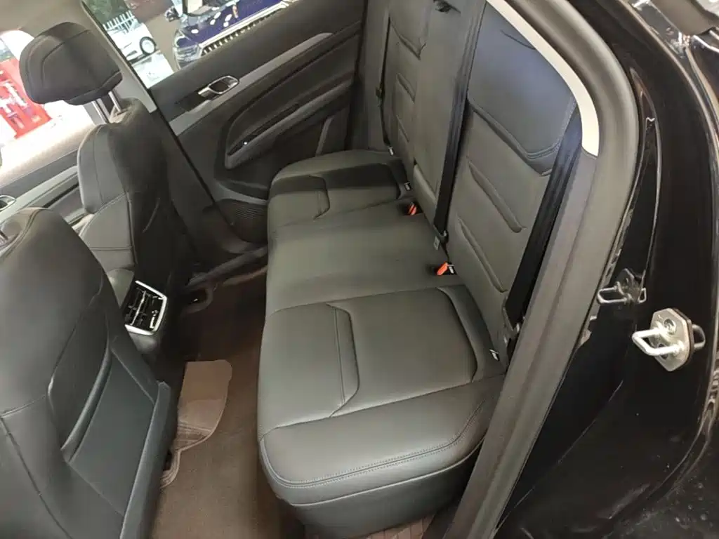 Ford Equator Sport — миниатюра 17