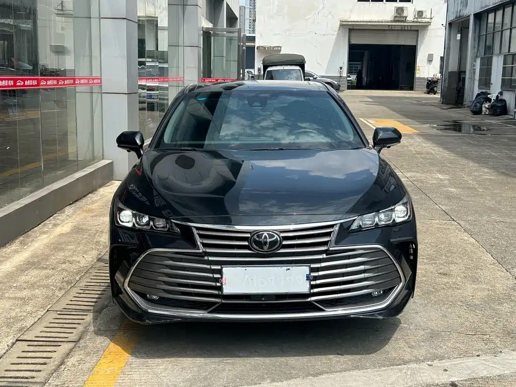 Toyota Avalon — миниатюра 2