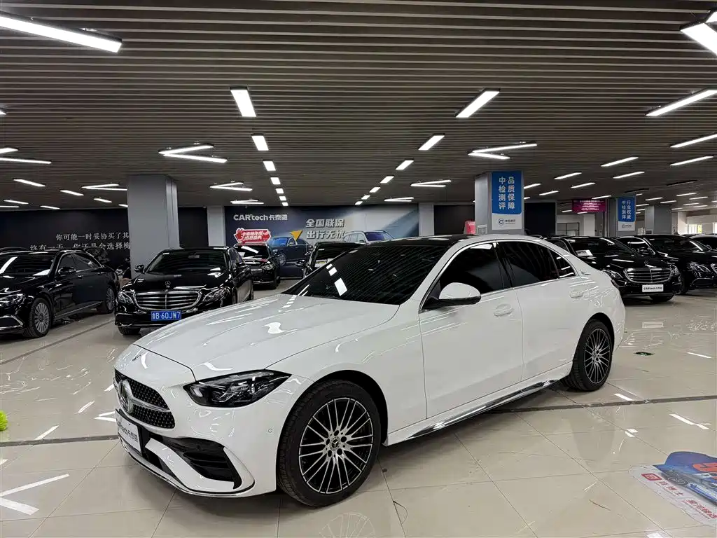 Mercedes-Benz C-Class 2025
