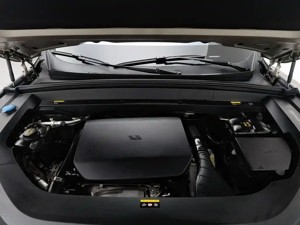 Li Auto Li L8 — миниатюра 6