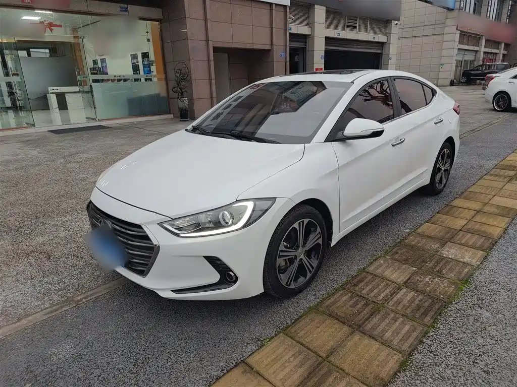 Hyundai Elantra 2019