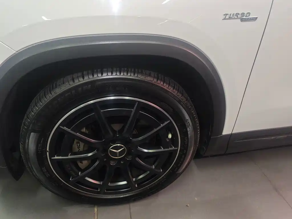 Mercedes-Benz GLA AMG — миниатюра 15