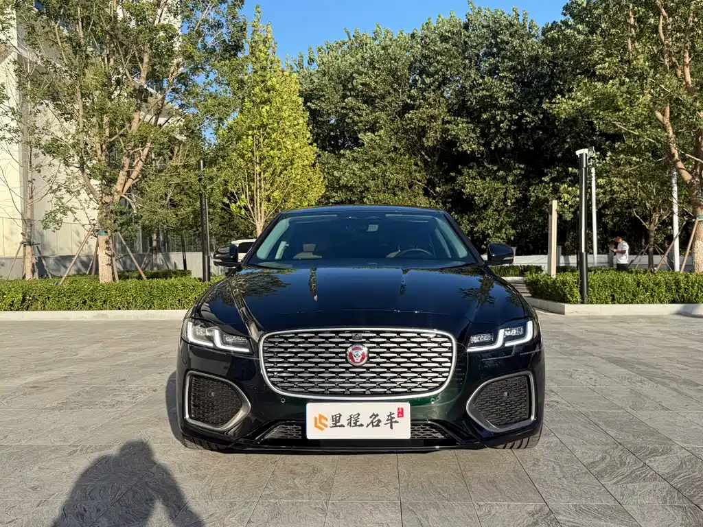 Jaguar XFL — миниатюра 2