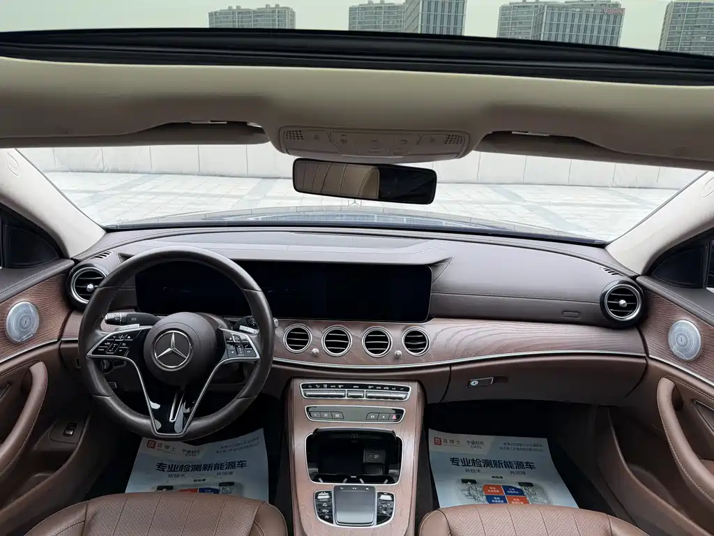 MERCEDES-BENZ E CLASS