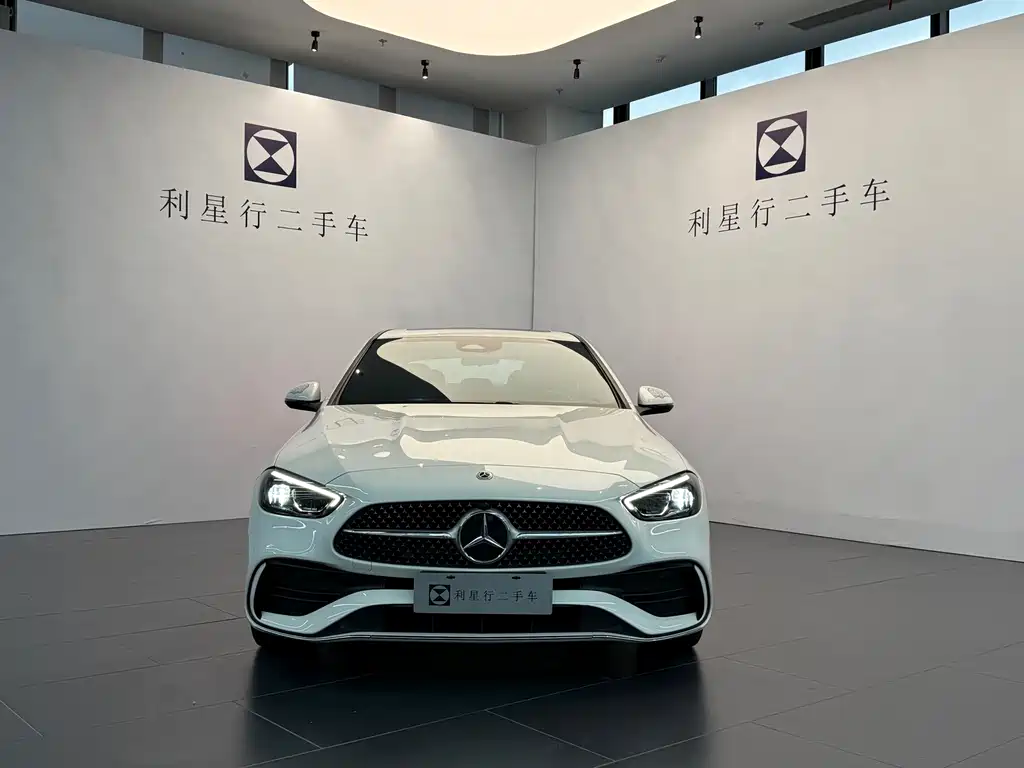 Mercedes-Benz C-Class — миниатюра 2