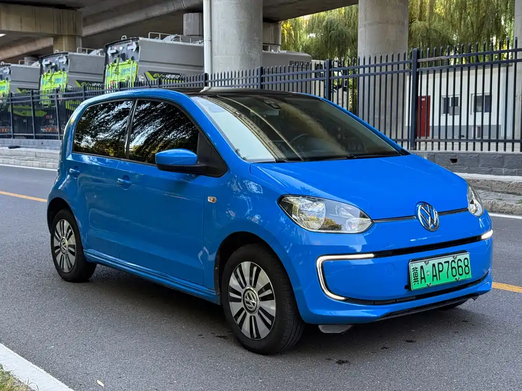 Volkswagen 大众e-up! — миниатюра 3