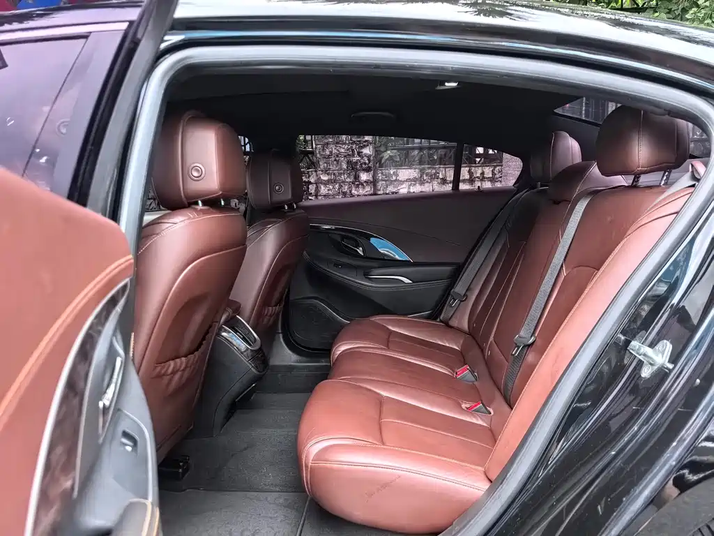Buick LaCrosse — миниатюра 11