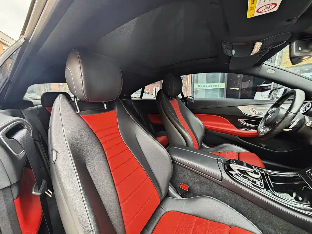 MERCEDES-BENZ E CLASS