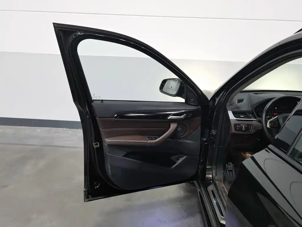 BMW X1 — миниатюра 8