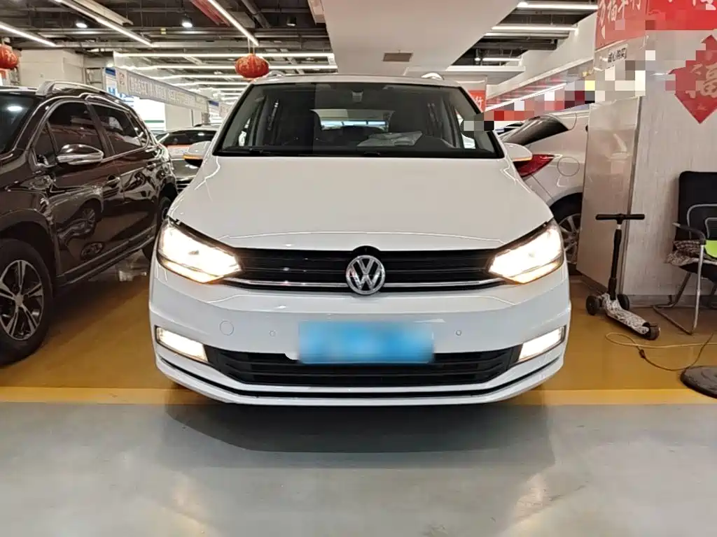 Volkswagen Touran — миниатюра 3