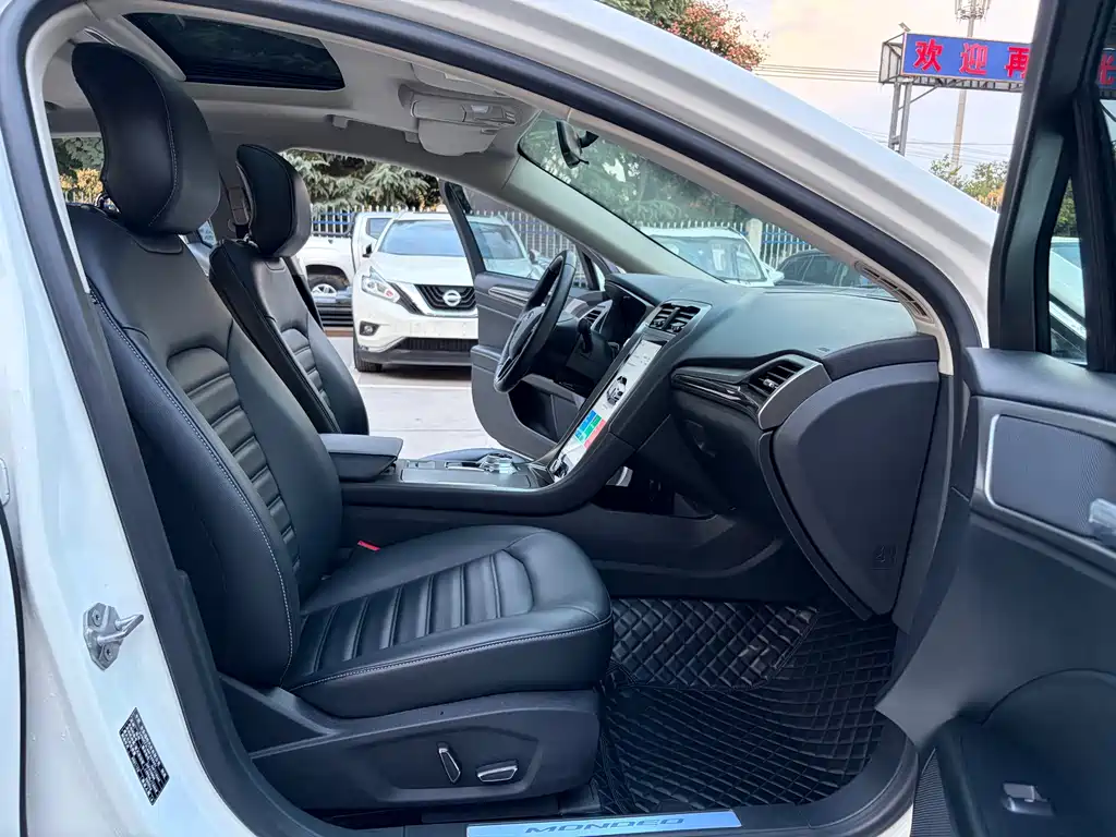 Ford Mondeo — миниатюра 6