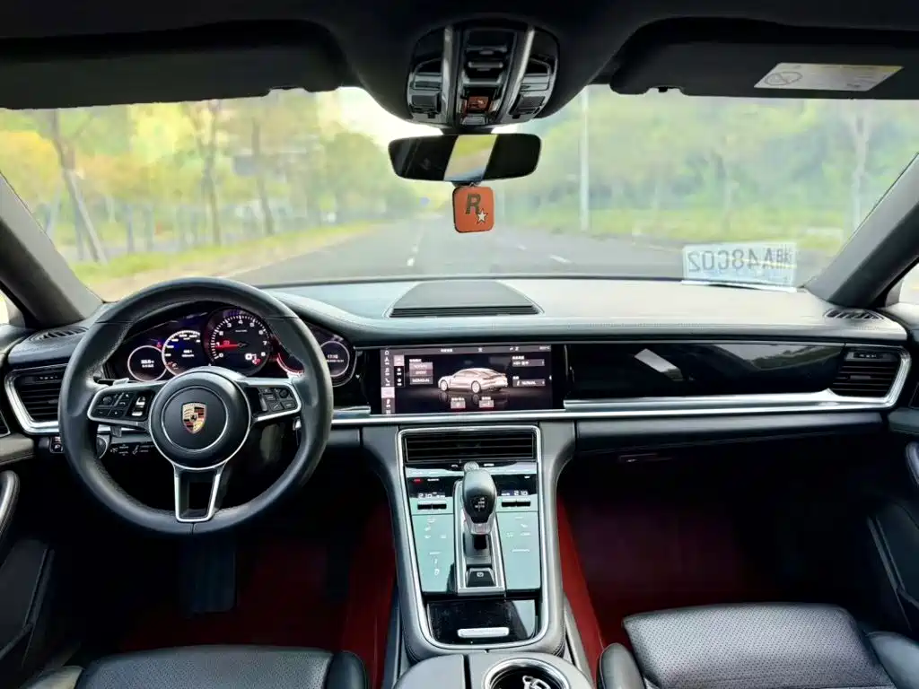 Porsche Panamera — миниатюра 6