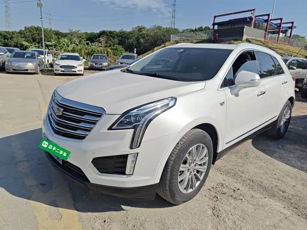 CADILLAC XT5