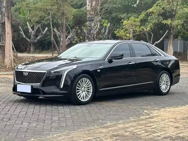 CADILLAC CT6