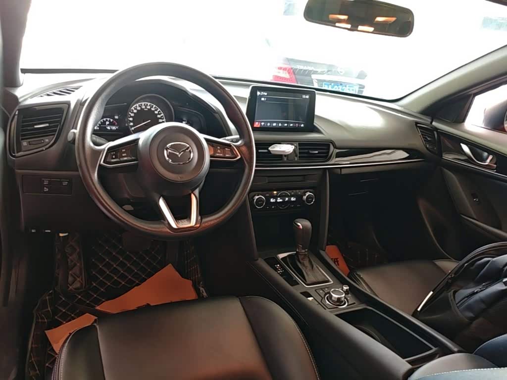 Mazda CX-4 2.0 л 2022 г. красный/фиолетовый, пробег 46700 км