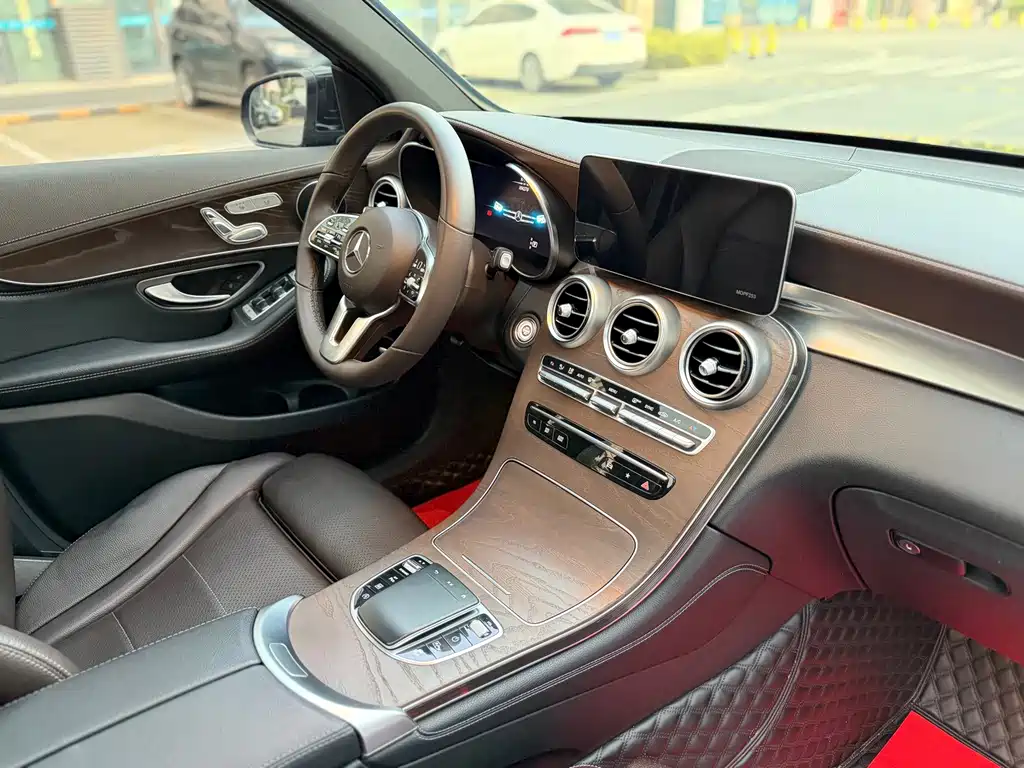 Mercedes-Benz GLC — миниатюра 7