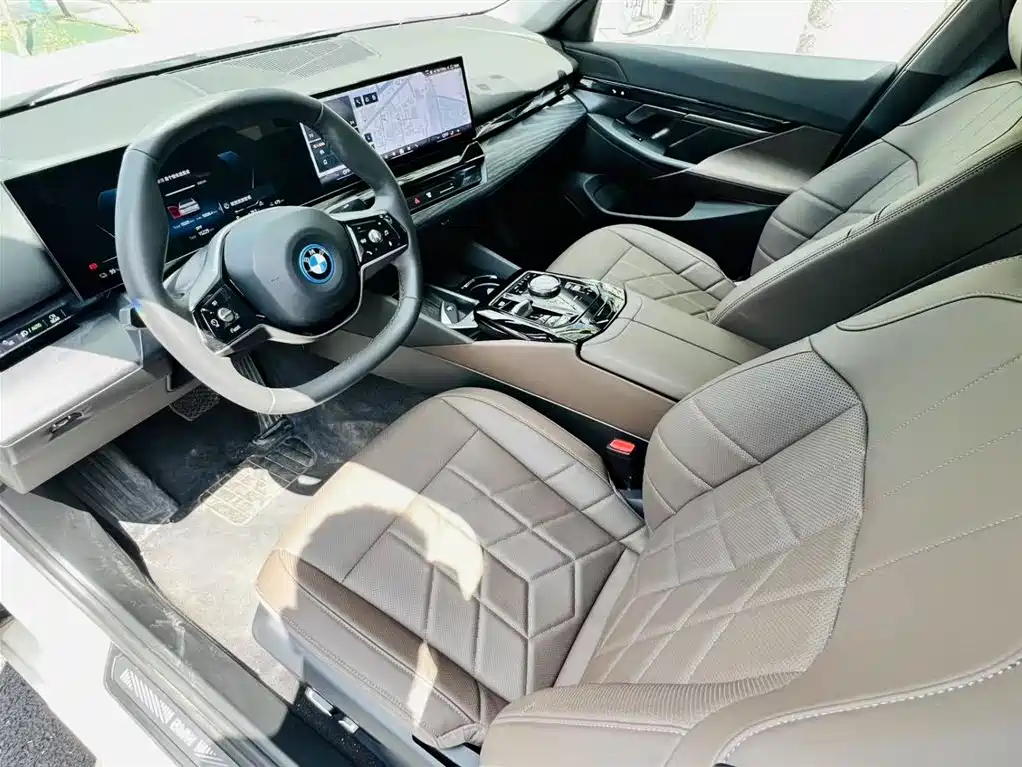 BMW I5