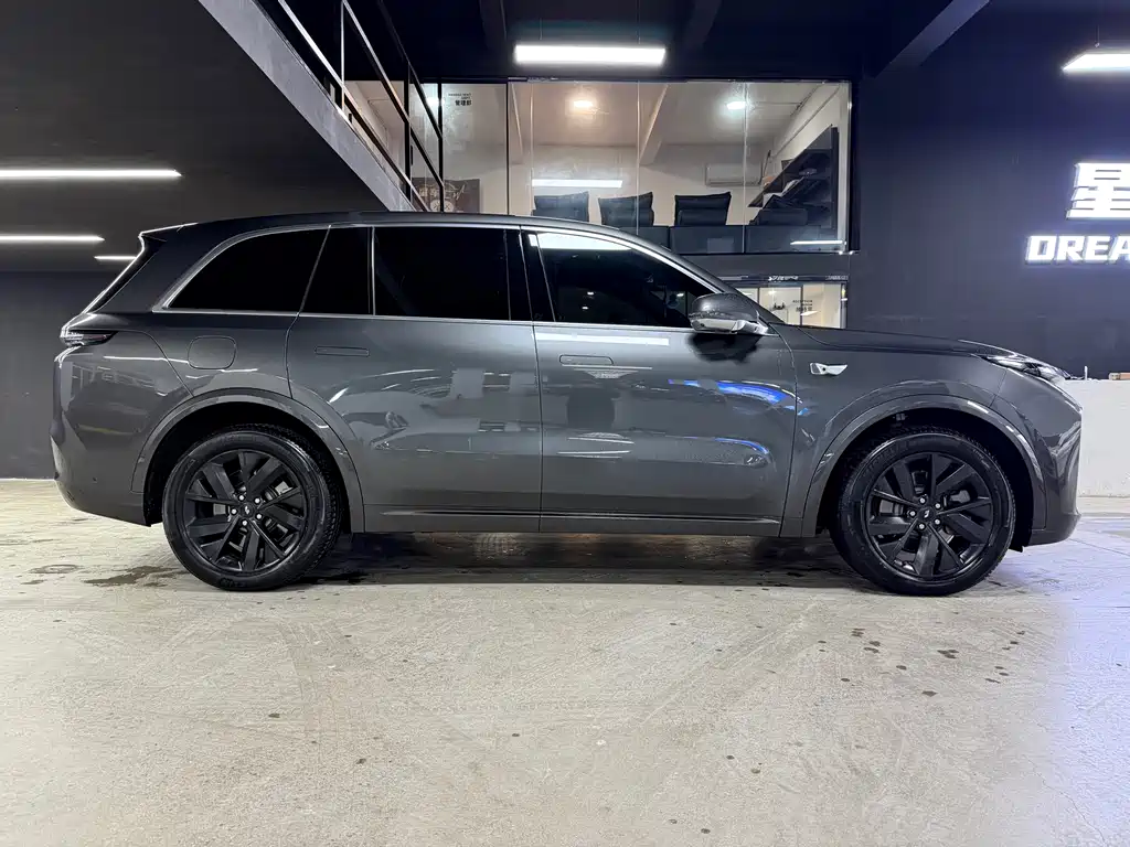 Li Auto IDEAL L8