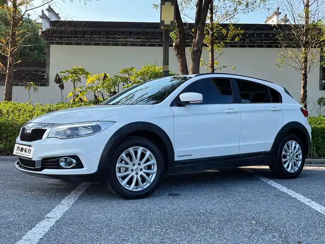 QOROS  3 2017