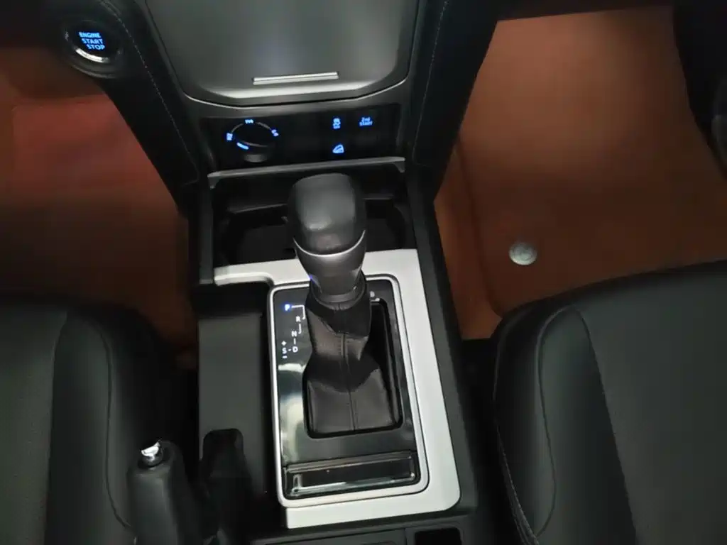 Toyota Prado — миниатюра 14