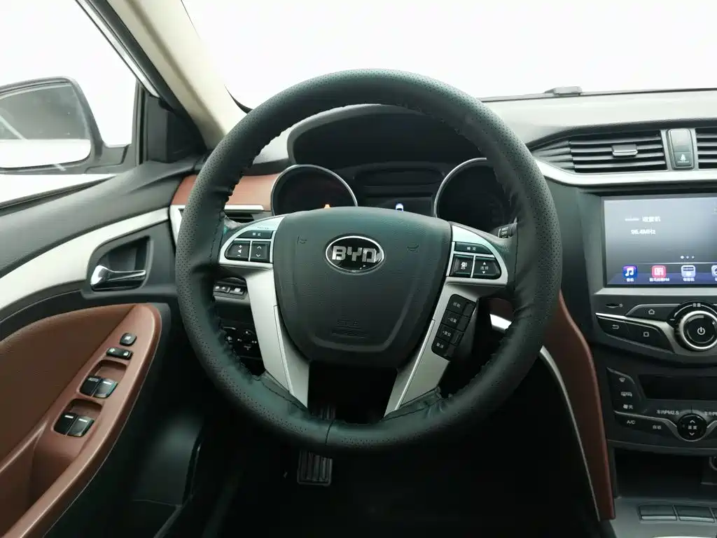 BYD G5 — миниатюра 11