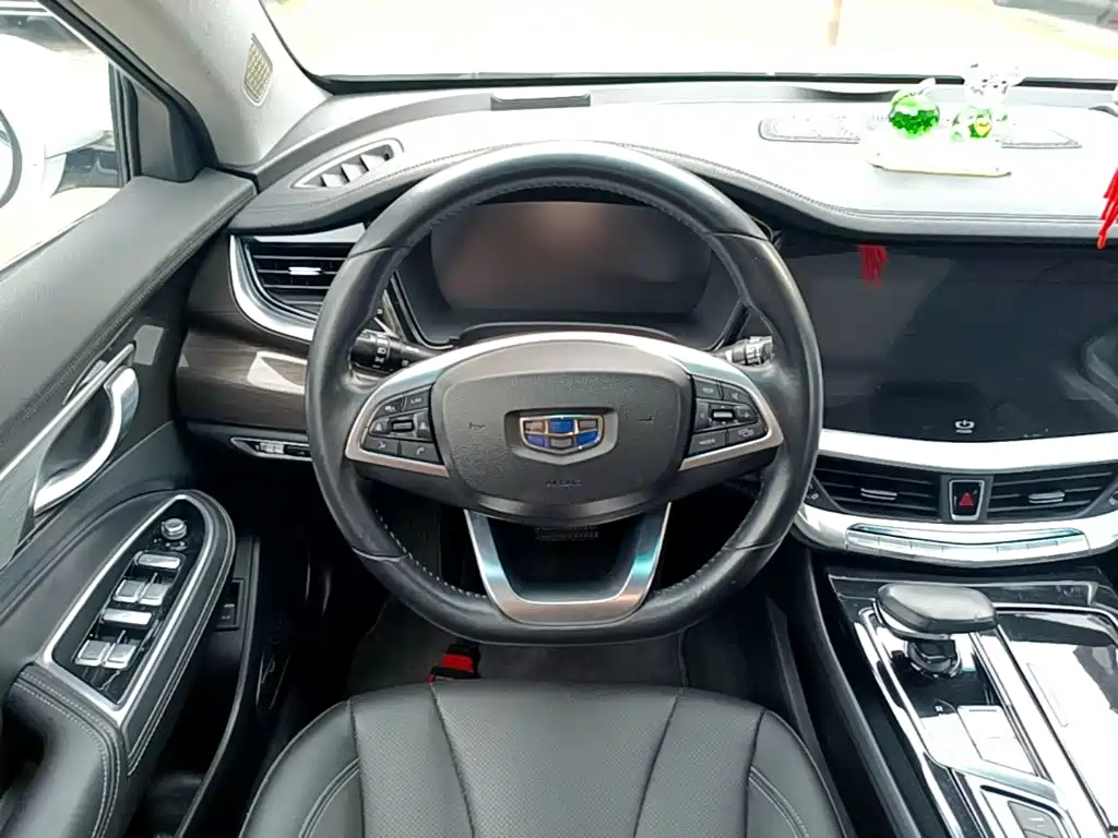 Geely Borui Hybrid — миниатюра 11