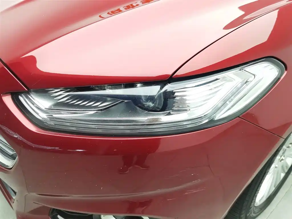 Ford Mondeo 2013 2.0L GTDi200 Luxury