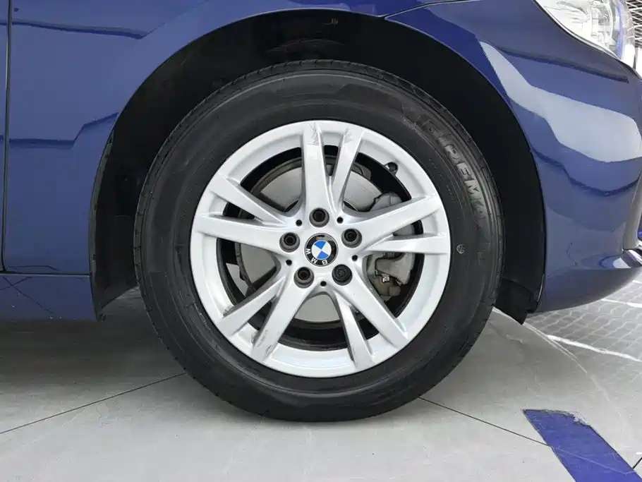 BMW 2 Series Active Tourer — миниатюра 6