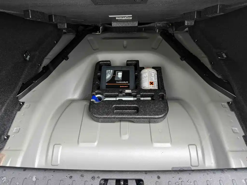 Volvo S60 (Import) — миниатюра 24