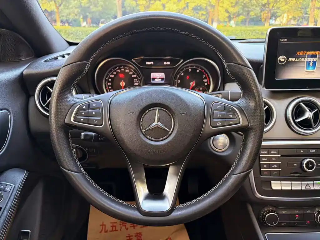 Mercedes-Benz CLA (Import) — миниатюра 13