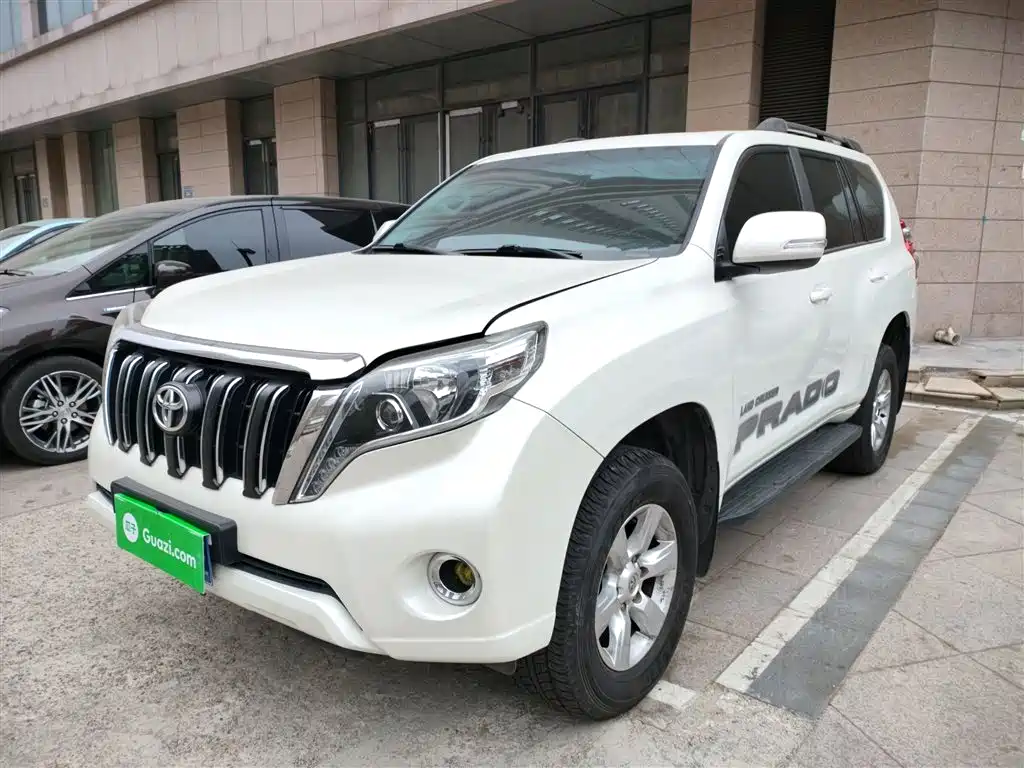 Toyota Land Cruiser Prado 2015 2.7L AT Standard