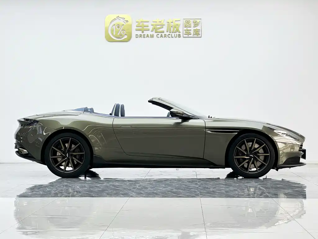 Aston Martin DB11 2023 4.0T V8 Volante